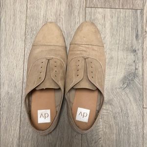 DV size 10 loafers